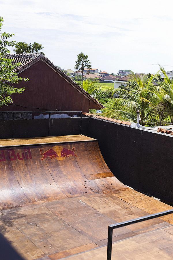Takeoff Surf Camp & Hotel Canggu  Exterior photo