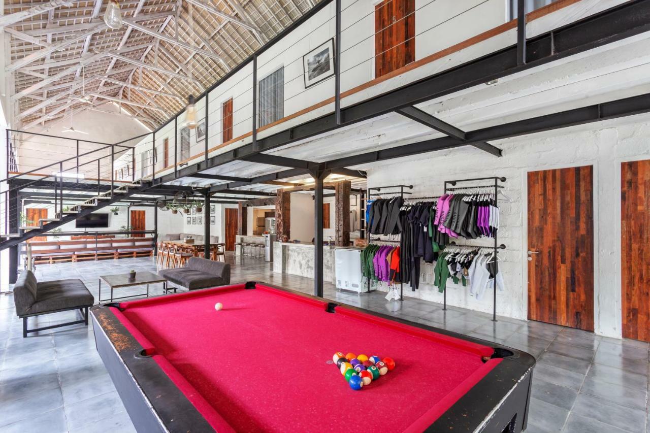 Takeoff Surf Camp & Hotel Canggu  Exterior photo