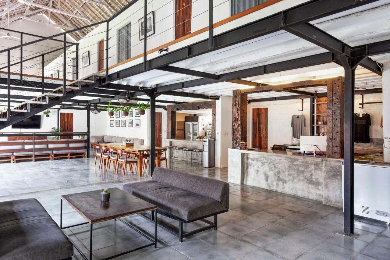 Takeoff Surf Camp & Hotel Canggu  Exterior photo