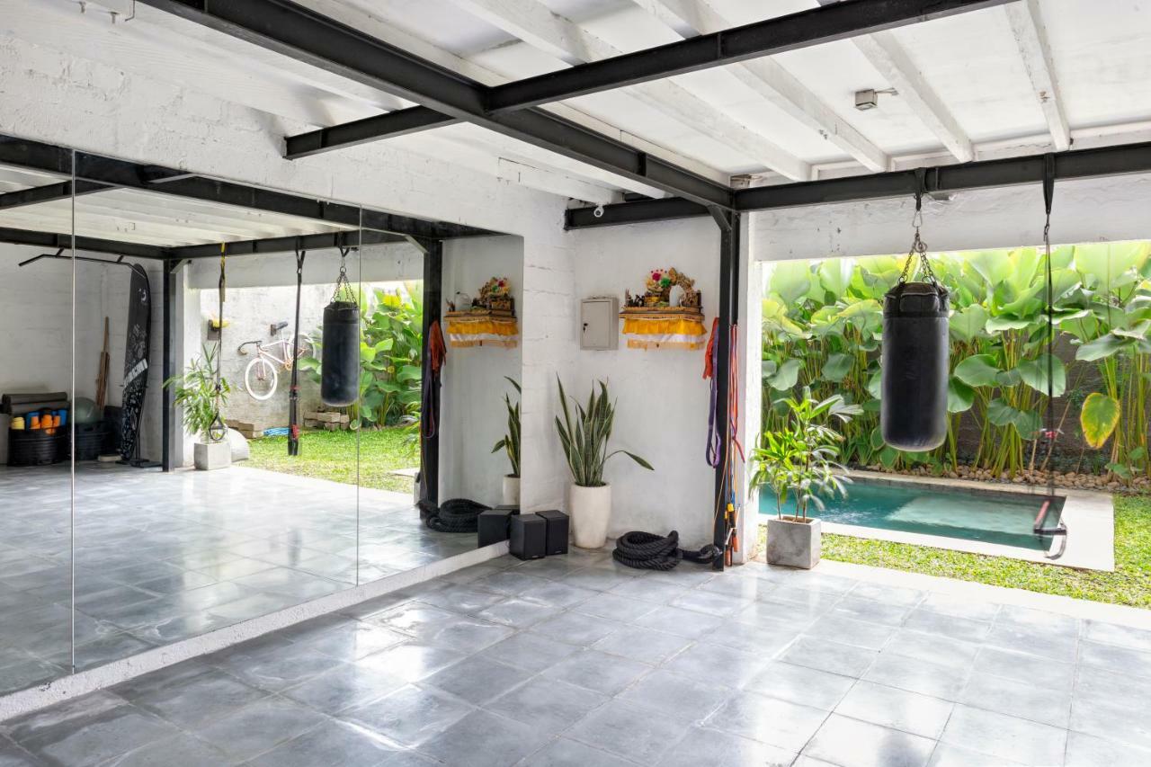 Takeoff Surf Camp & Hotel Canggu  Exterior photo