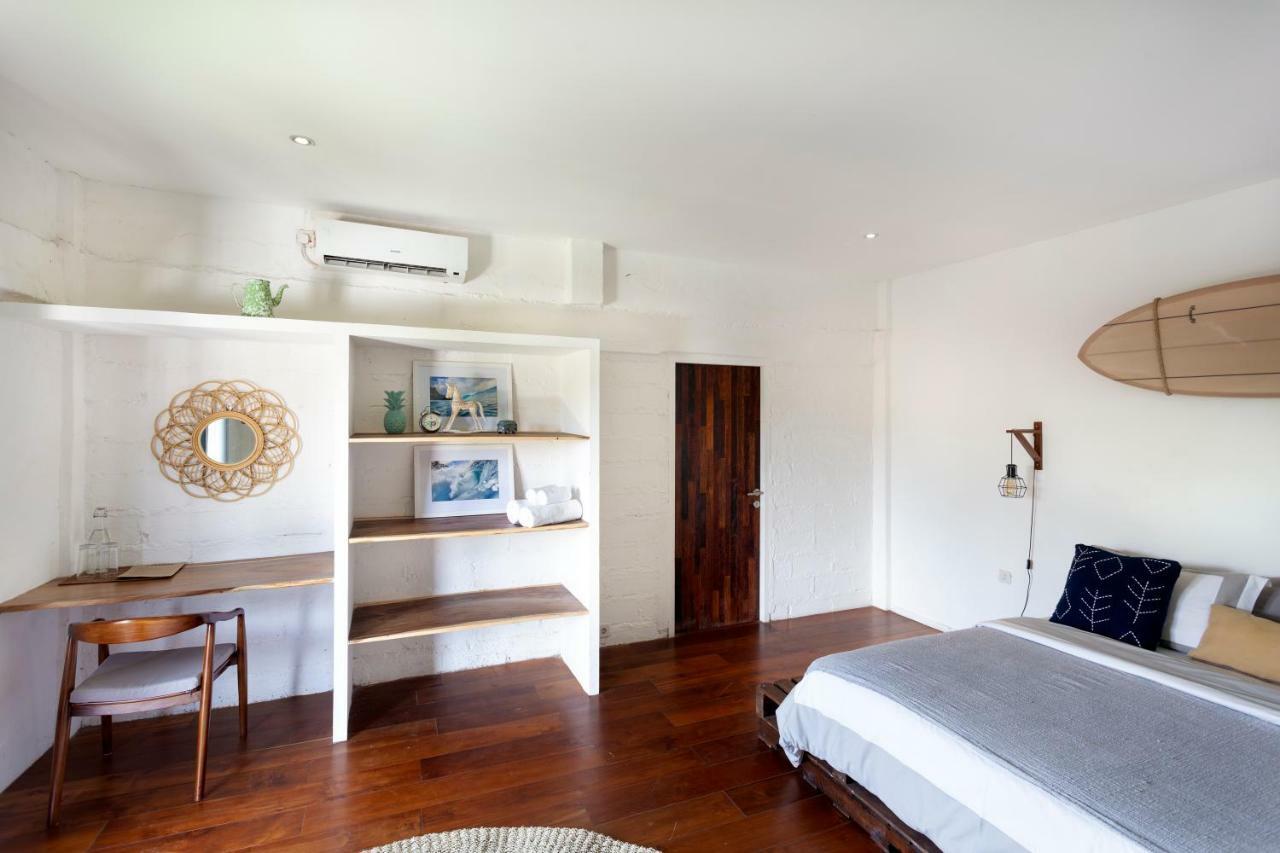 Takeoff Surf Camp & Hotel Canggu  Exterior photo